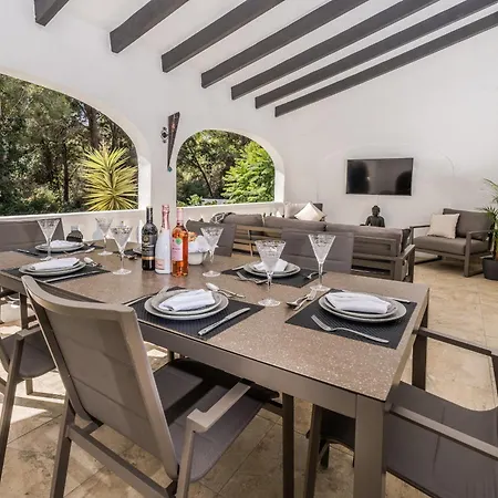 Tranquila Villa