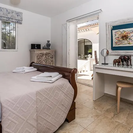 Tranquila Villa
